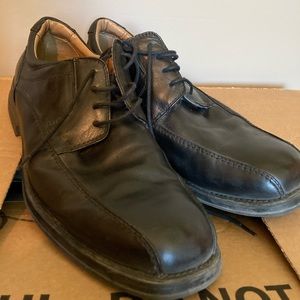 Black leather dress shoes